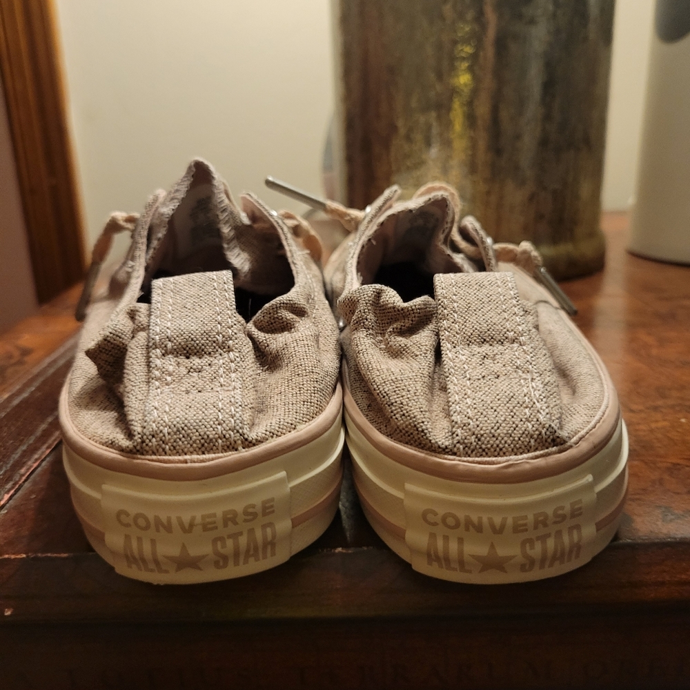 Pink Converse - Picture 4 of 4